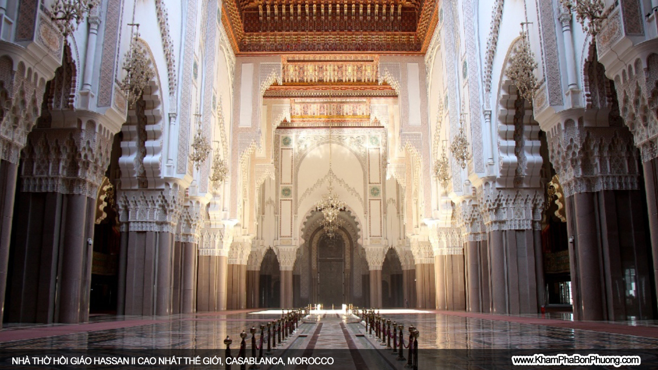 Khám phá nhà thờ Hồi giáo Hassan II cao nhất thế giới, Casablanca, Morocco | Khám Phá Bốn Phương