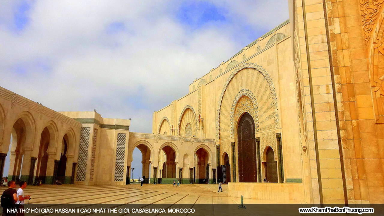 Khám phá nhà thờ Hồi giáo Hassan II cao nhất thế giới, Casablanca, Morocco | Khám Phá Bốn Phương